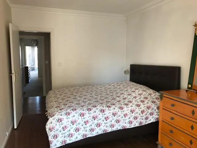 Top Location, Unique Brightness, Space And Comfort For An Unforgettable Apartmán Paříž